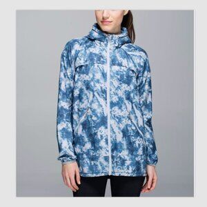 Lululemon Miss Misty II Windbreaker Jacket Size 2 Blue Tie Dye Full Zip Hoodie